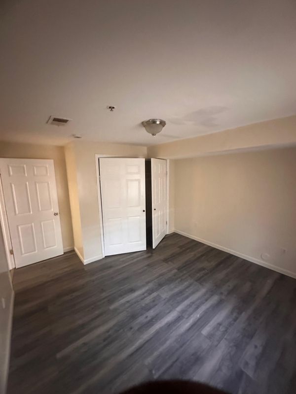 Foto del edificio - 408-410 South 19th Street, 1