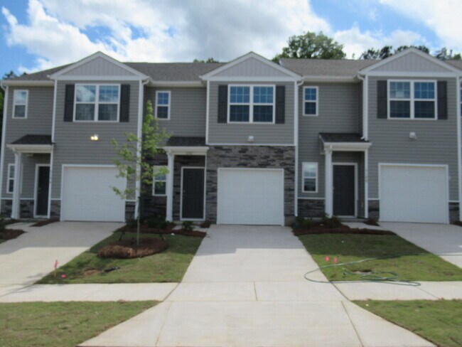 Foto del edificio - New Townhome for Rent in Lincolnton!