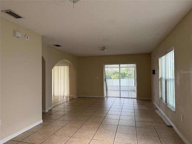 Foto del edificio - 758 Burlwood St