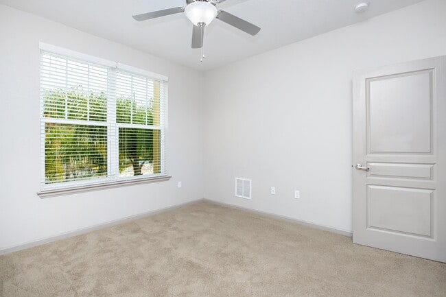 2BR, 2BA - 1,076SF - Bedroom - RIZE at Winter Springs