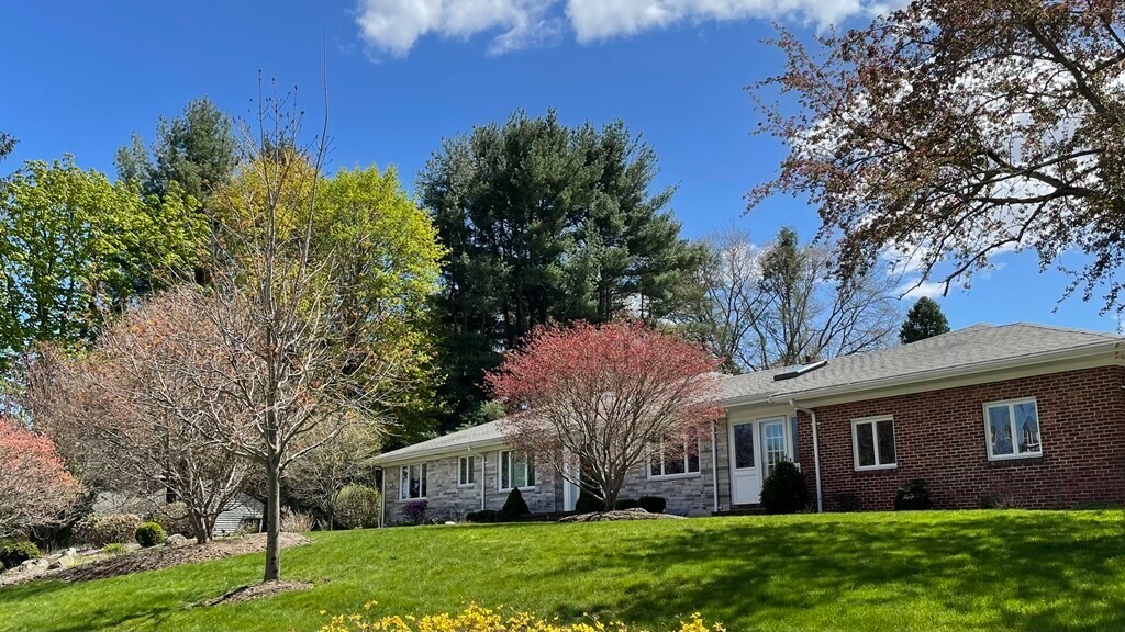 59 Pleasant Valley Rd, Westwood, MA 02090 House Rental in Westwood