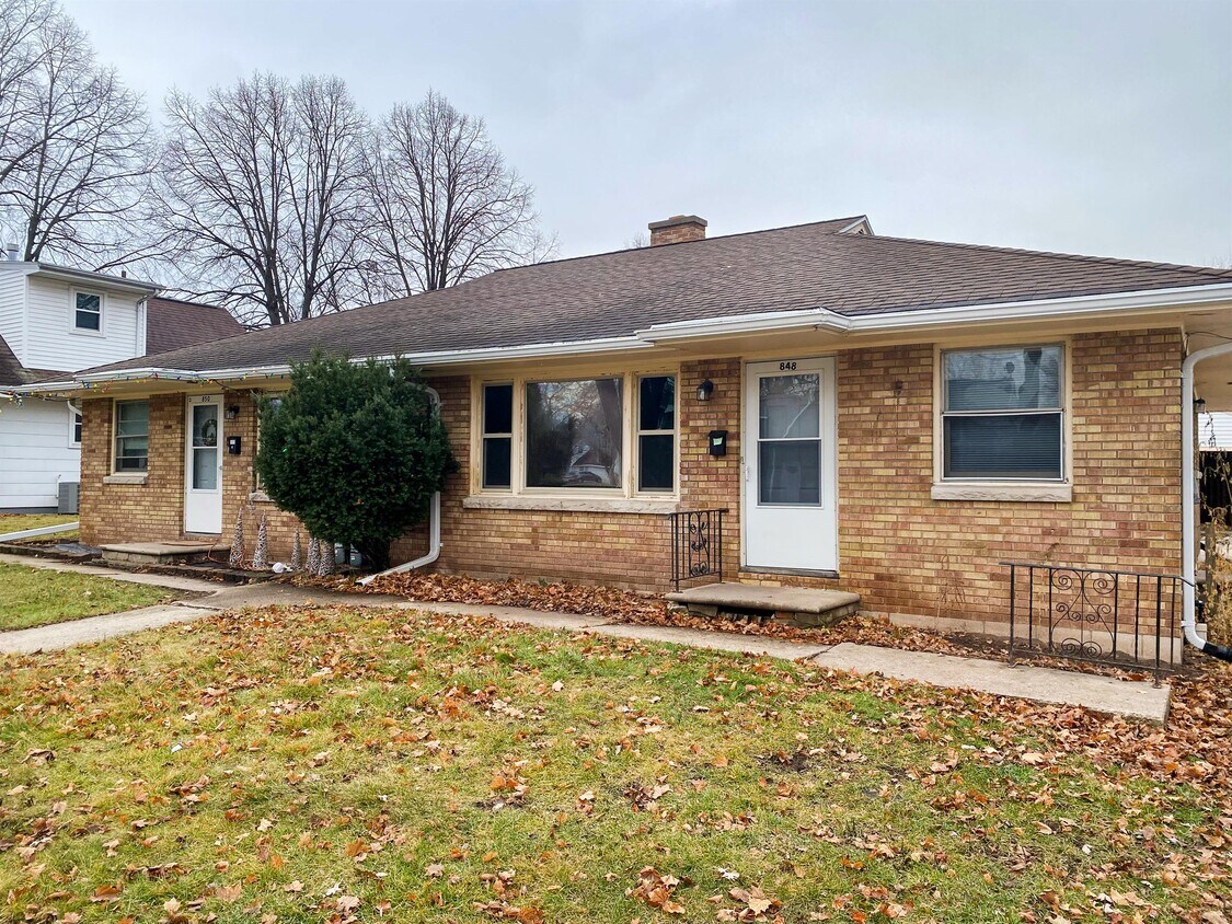 848850 15th Ave, Green Bay, WI 54304 Townhome Rentals in Green Bay