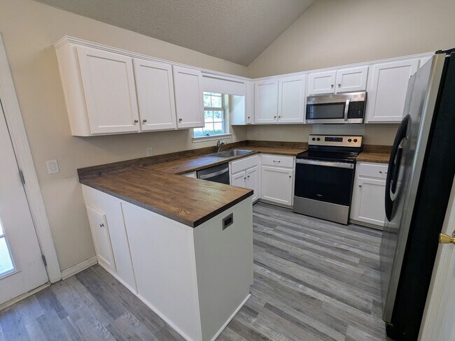 Foto del edificio - 89 Carlisle Ln