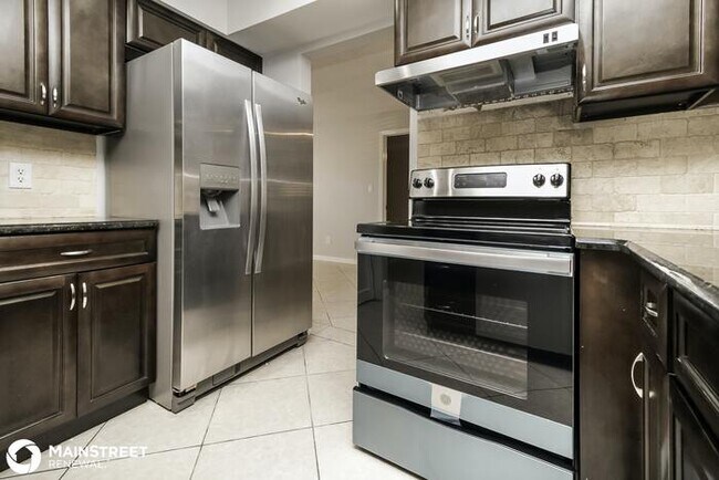 Building Photo - 145 HIDDEN LAKE DR, SANFORD, FL 32773