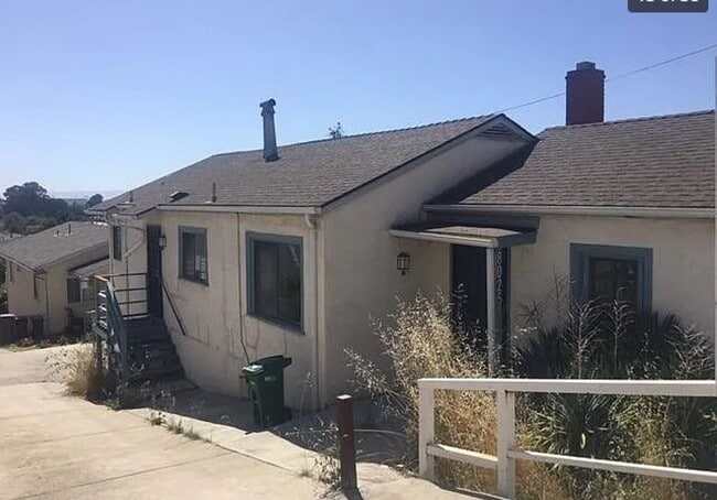 Photo - 8027 Ney Ave Apartment