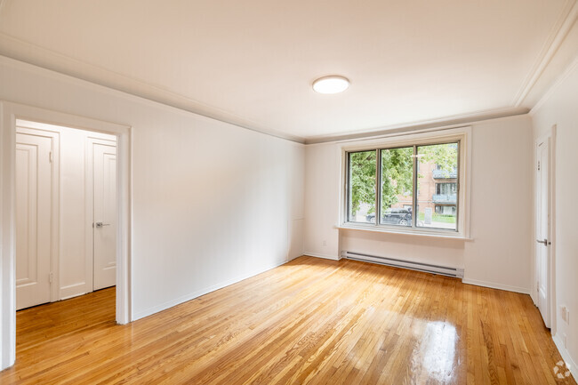 2BR,1BA - 5881 Monkland