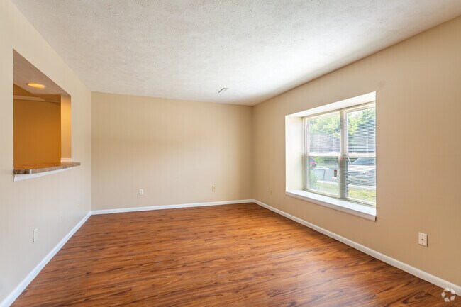 Planta abierta 1.440 pies cuadrados. - UNIVERSITY TOWNHOMES in KENT