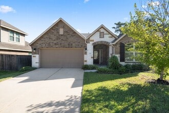 Building Photo - 2811 Ridgecliff Ct