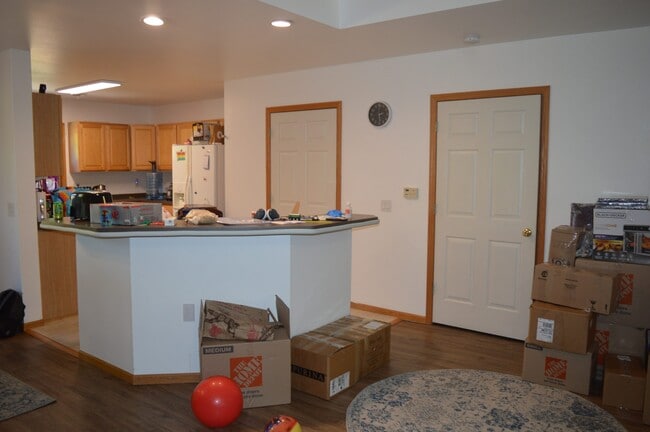 Building Photo - 1709 Carns Dr