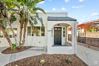 Building Photo - 1027 Hyperion Ave