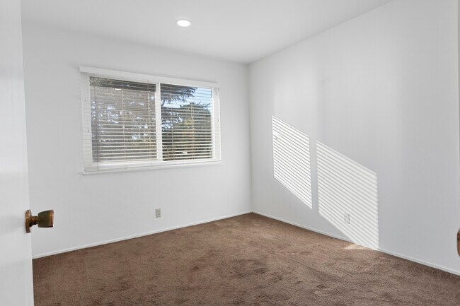 Foto del edificio - 2619 Barrett Ave