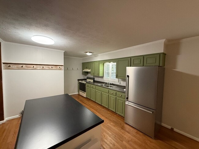 Foto del edificio - 2118 Glen Davis Rd