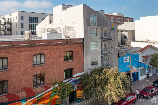 Foto del edificio - 374 11th St