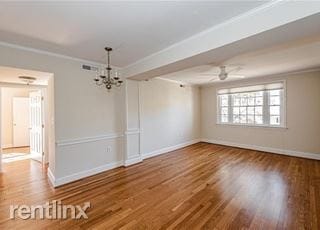 Building Photo - 2 br, 2 bath House - 19 W Locke Ln Unit U3