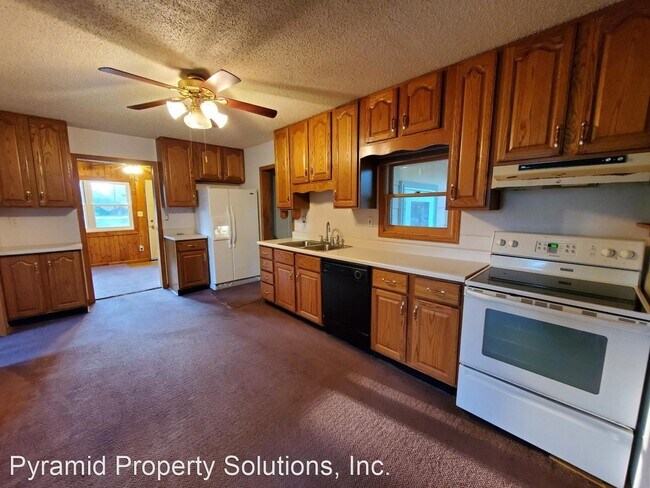 Building Photo - 3 br, 1.5 bath House - 4470 NE 29th St