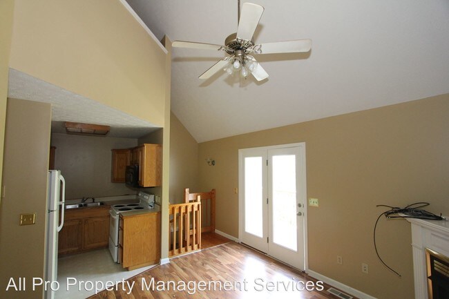 Building Photo - 2661 Valley Heights Dr
