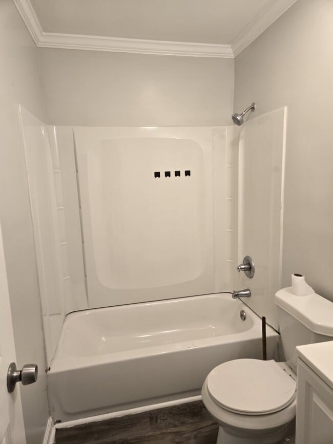 Foto del edificio - 1137 Madeline Ave