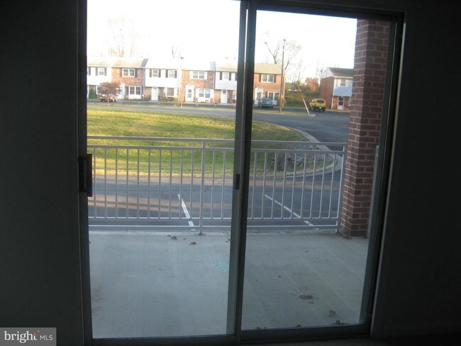 Foto del edificio - 5301 Berkshire Ct