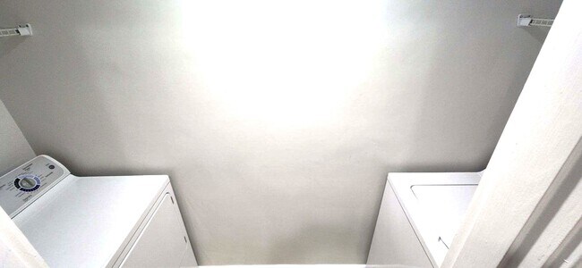 In unit washer and dryer - 2109 Alfred Ave