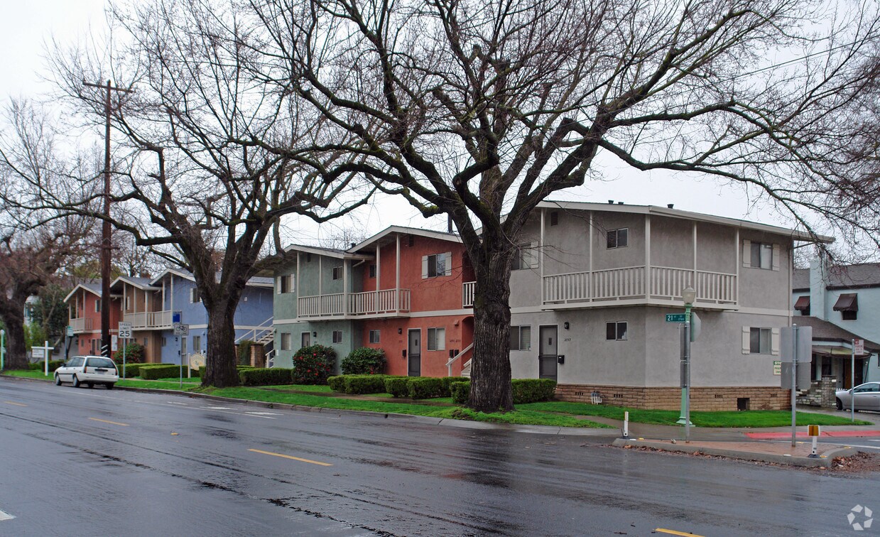 Foto principal - 2735-2757 21st St