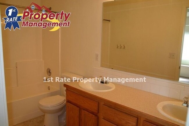 Building Photo - 11657 W Blueberry Ave