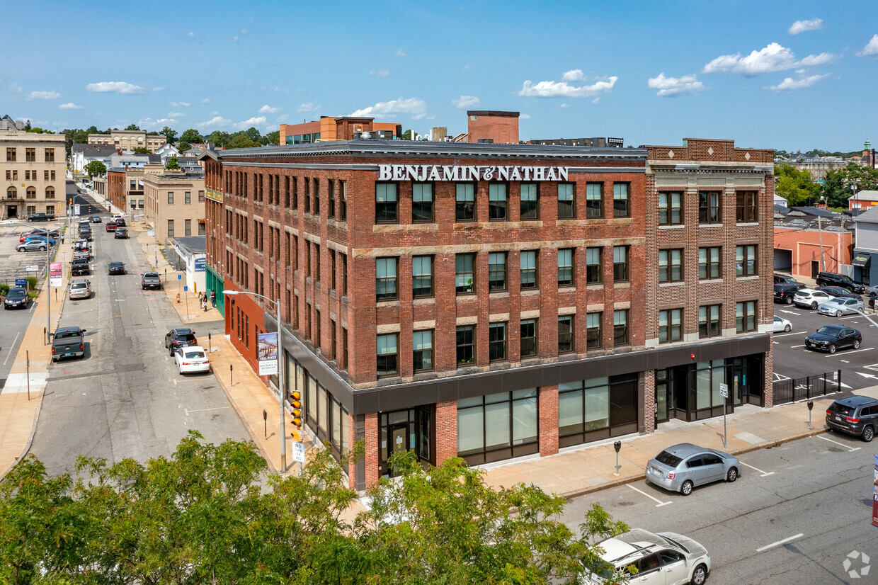 Primary Photo - Downtown Lofts