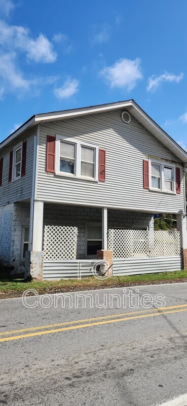 Building Photo - 251 Old County Home Rd