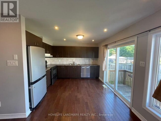 Photo du bâtiment - 1345 Klondike Rd