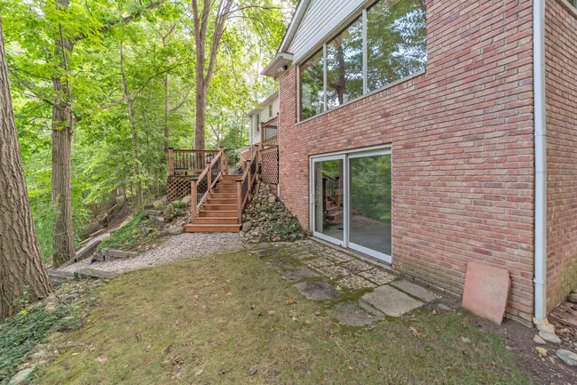 Building Photo - 34150 Hunters Row