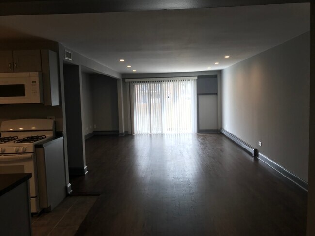 Foto del edificio - 10033 Walnut Terrace