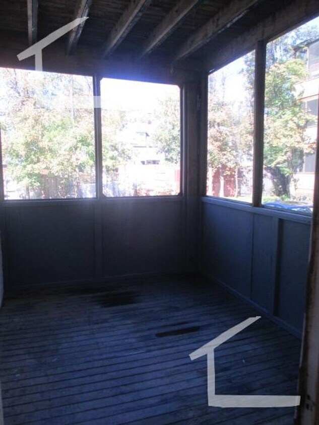 11 Strathmore, - 11 Strathmore,