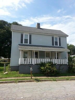 Primary Photo - 327 E St