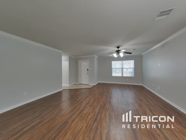 Foto del edificio - 12030 Green Bluff Ct