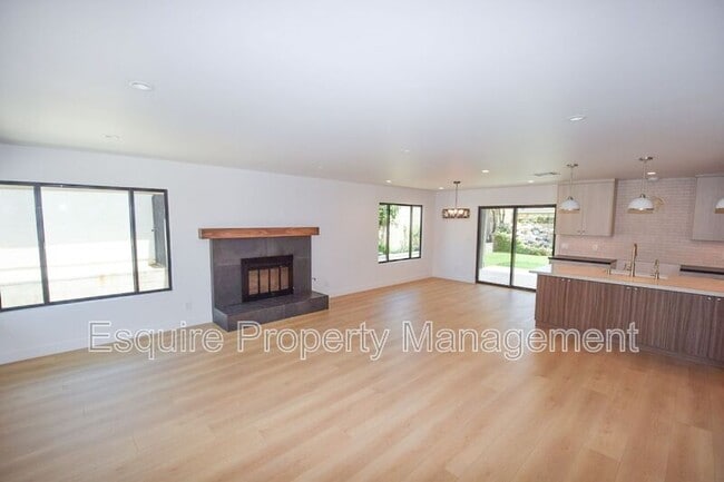 Building Photo - 1530 Dapple Ave