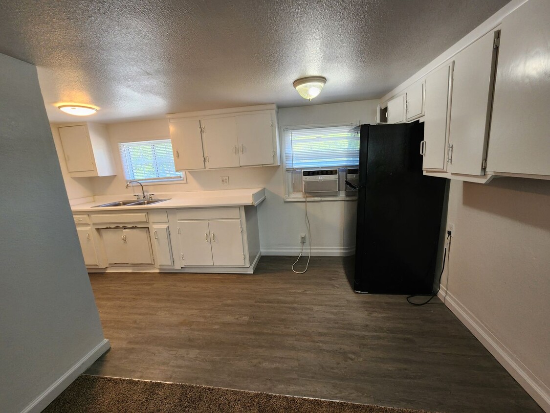 Foto principal - 3534 20th Ave