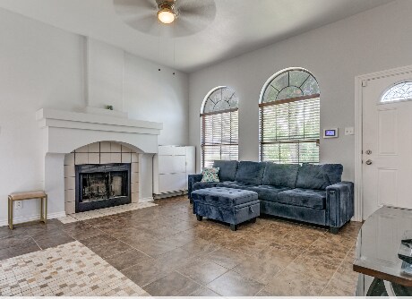 Foto del edificio - 5978 Sunrise Bend Dr