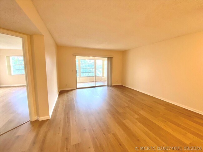 Foto del edificio - 1000 SW 128th Terrace