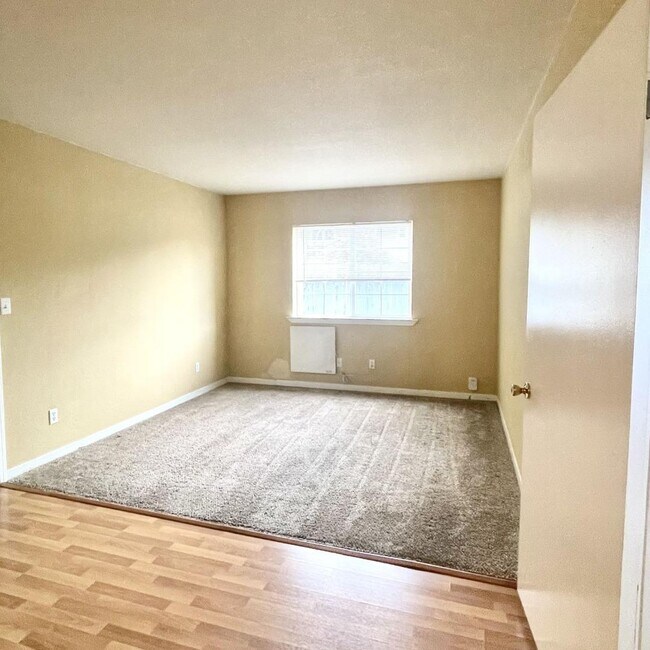 Foto del edificio - 134 Cypress St