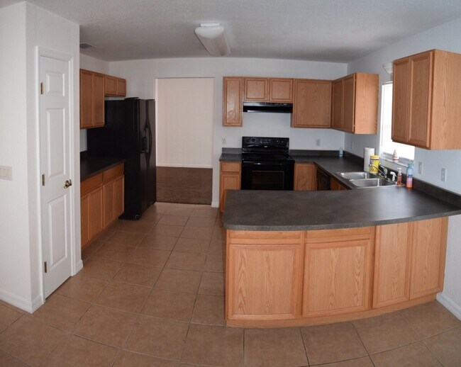 Building Photo - 53 ALMOND RD