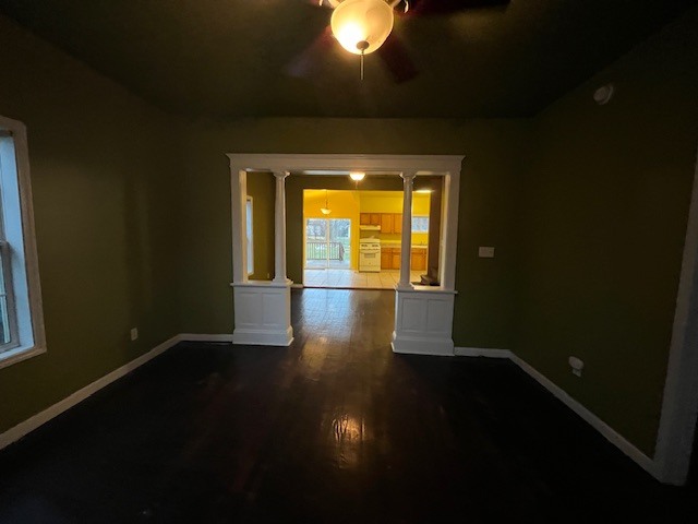 Building Photo - 411 Studebaker St