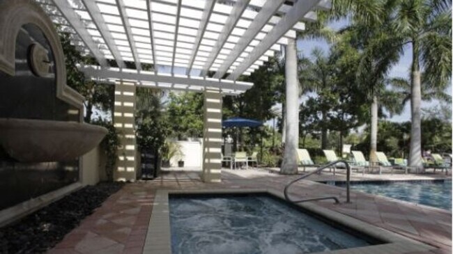 Foto del edificio - 3880 W Broward Blvd