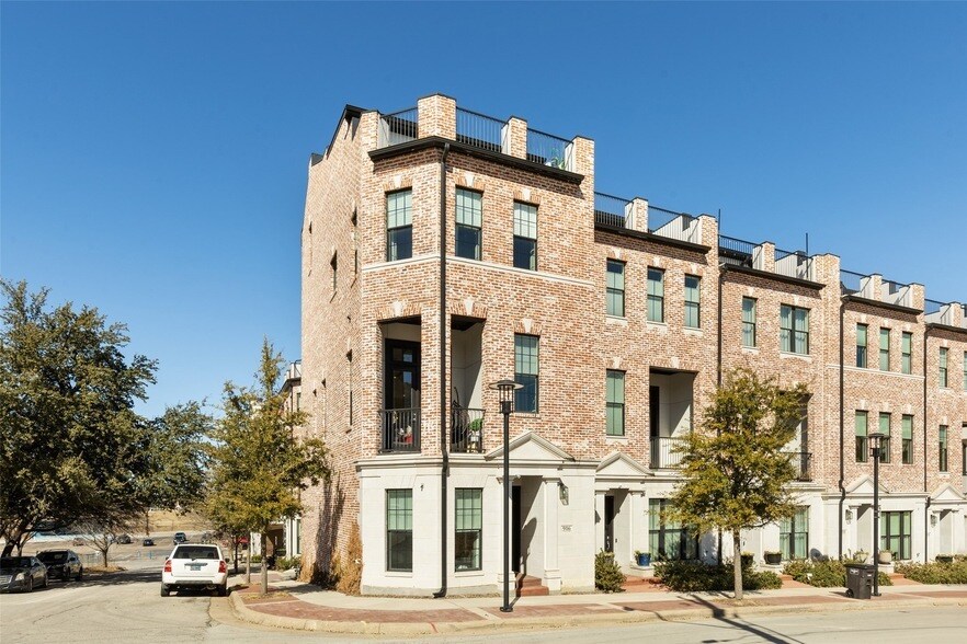 Photo - 916 W Peach St