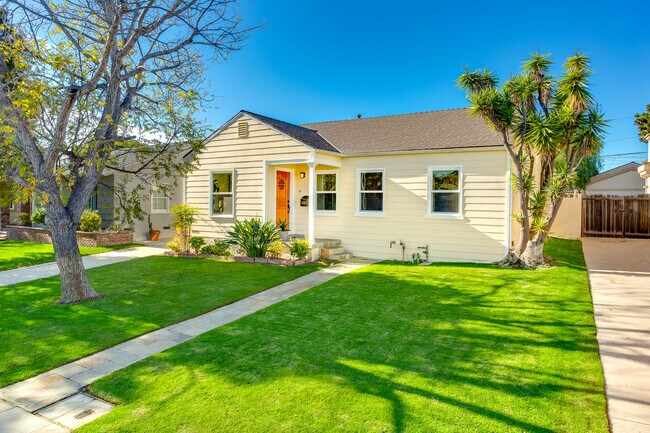 Foto del edificio - 8345 Westlawn Ave