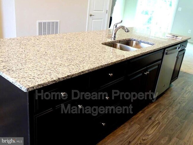 Foto del edificio - 509 Rising Sun Rd