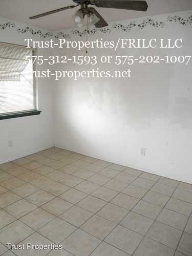 Building Photo - 4 br, 2 bath House - 1916 Darlene Dr