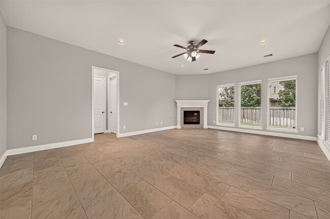 Building Photo - 27124 Holtwood Grove Rd