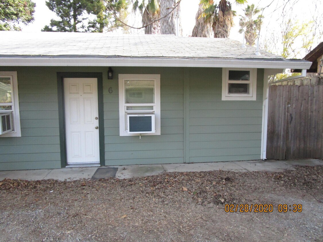385 E 12th St Unit 6, Chico, CA 95928 Apartment for Rent in Chico, CA