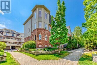 Building Photo - 740-740 Neighbourhood Cir