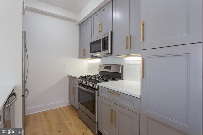 Building Photo - 2646 Manton St