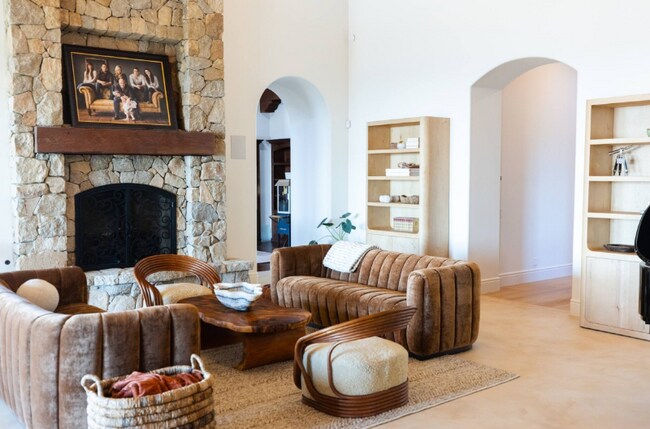 Foto del edificio - 18000 Sunset Point